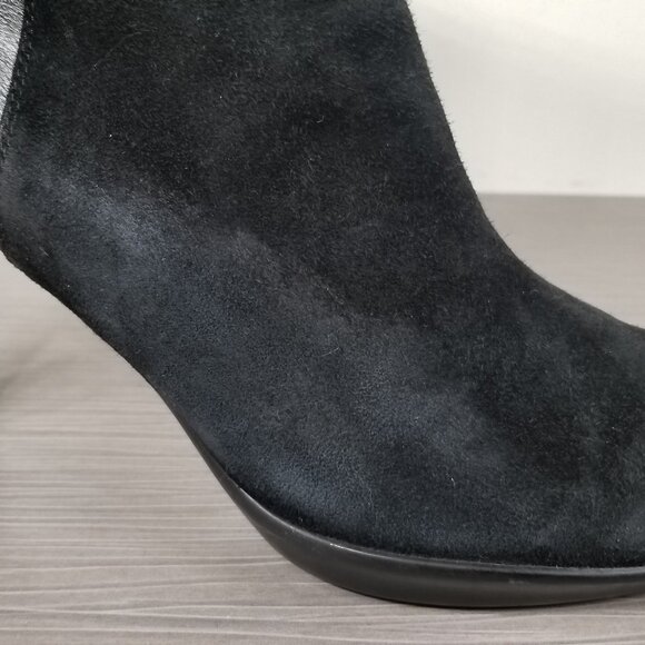 Aquatalia Roma Weatherproof Bootie, Black Suede & Leather, Womens Size 9 M - Picture 12 of 12